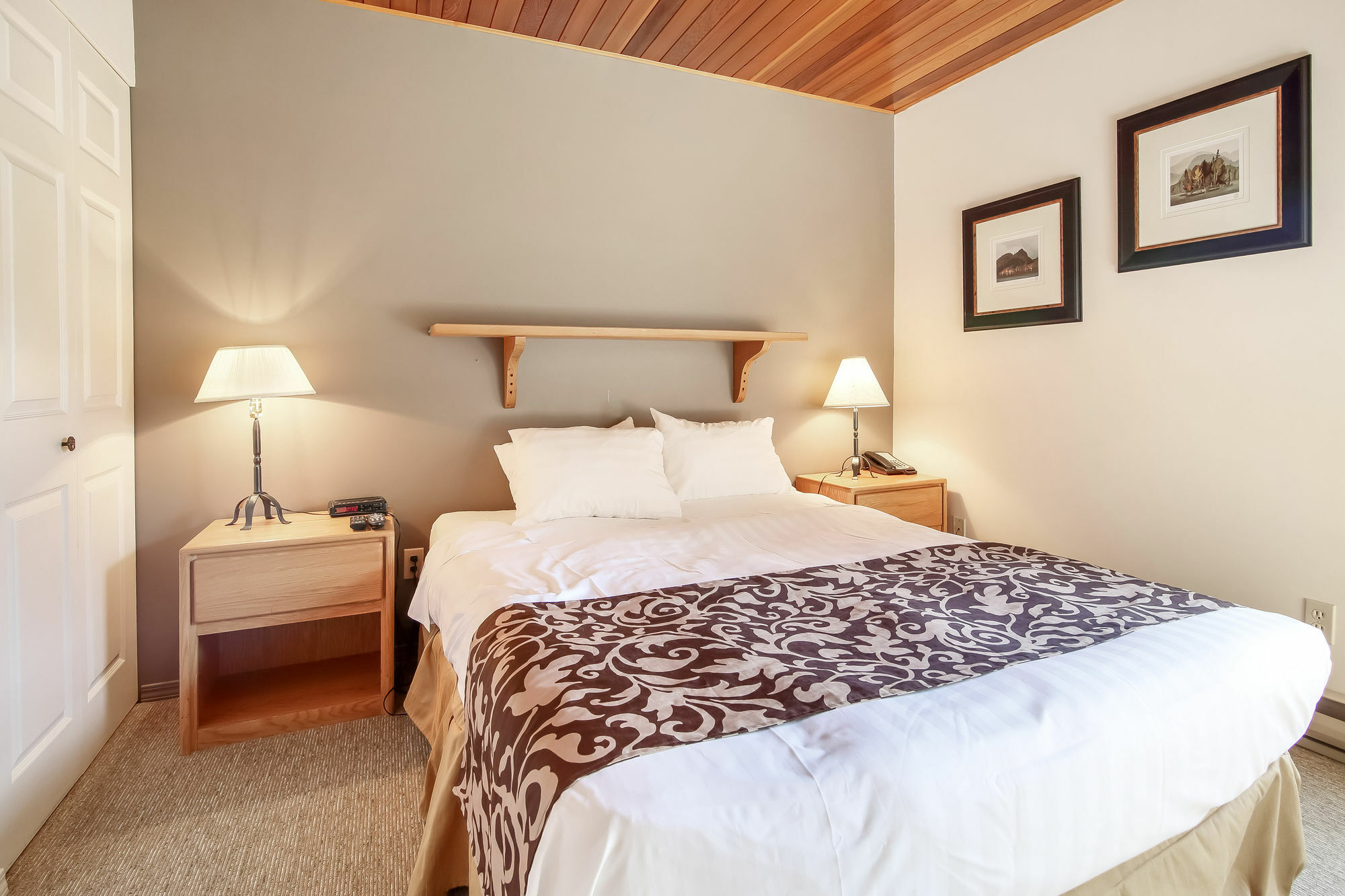 Whiski Jack Creekside Whistler Exterior foto